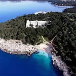 Διαμέρισμα 2 With Pool