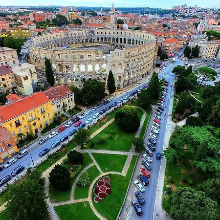 Apartament 2 With Pool *