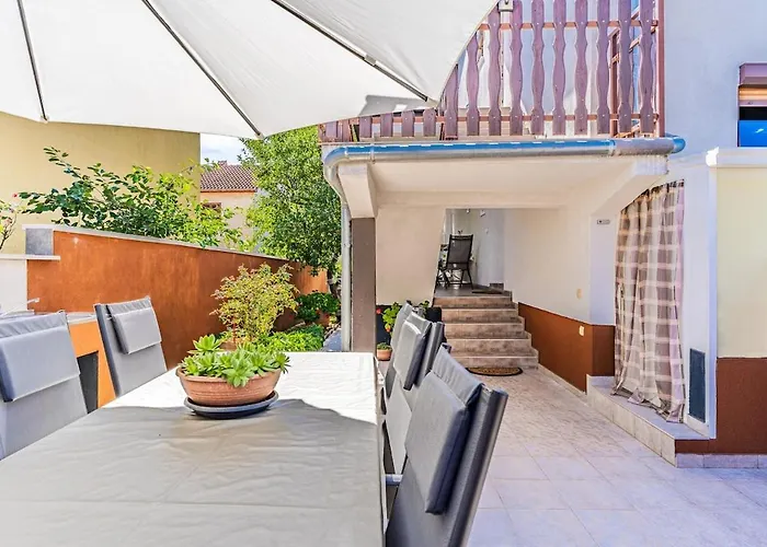 2 With Pool Apartman